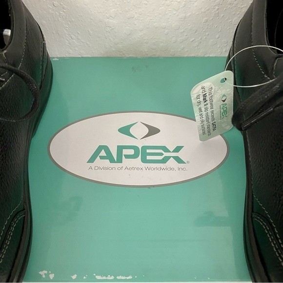 NEW Apex Robyn Petal Sneakers Women’s Size 9.5 Black Leather Cut Out Flowers - Picture 15 of 16